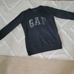Pullover crew neck sweater